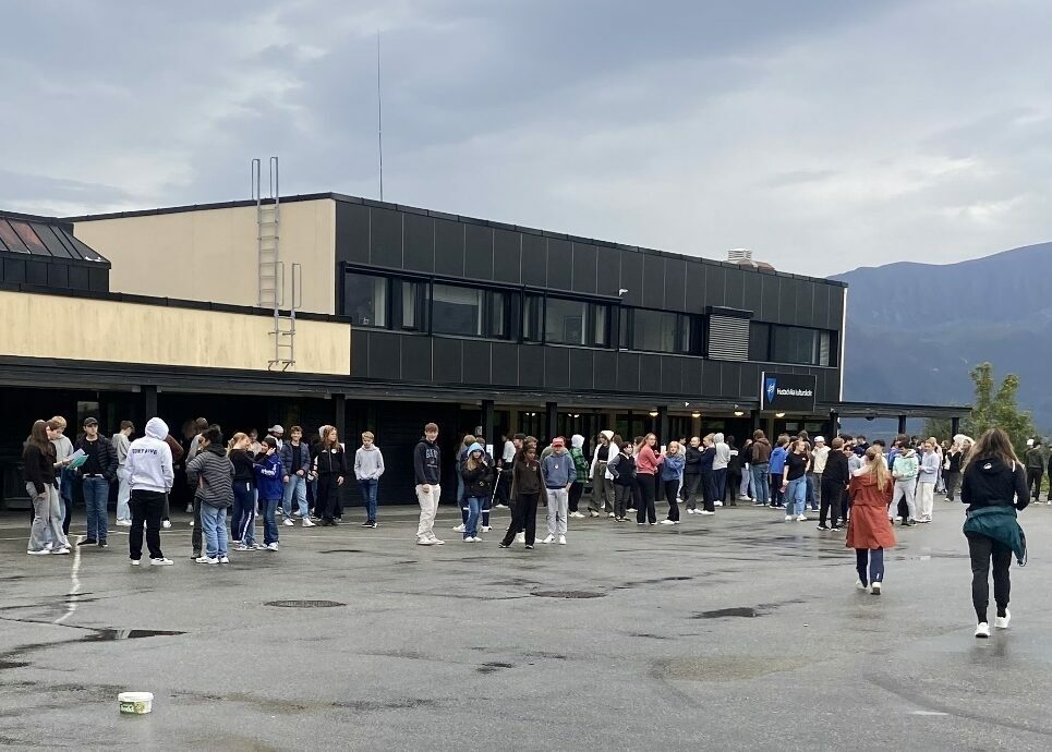 MOT-aktiviteter på skolens uteområde